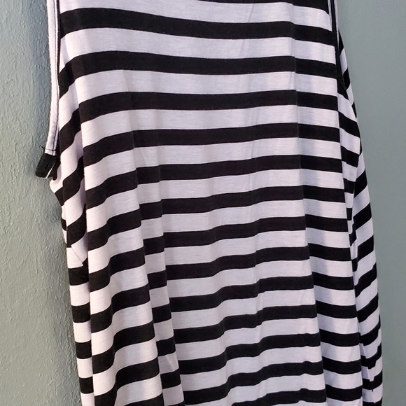 Striped Maternity Tank - Picture 4 of 6